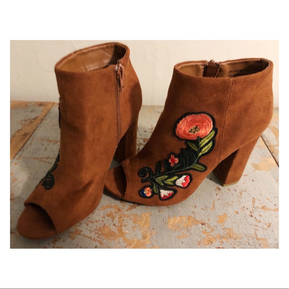 BAMBOO Brown Suede Peep-Toe Embroidered Ankle Booties